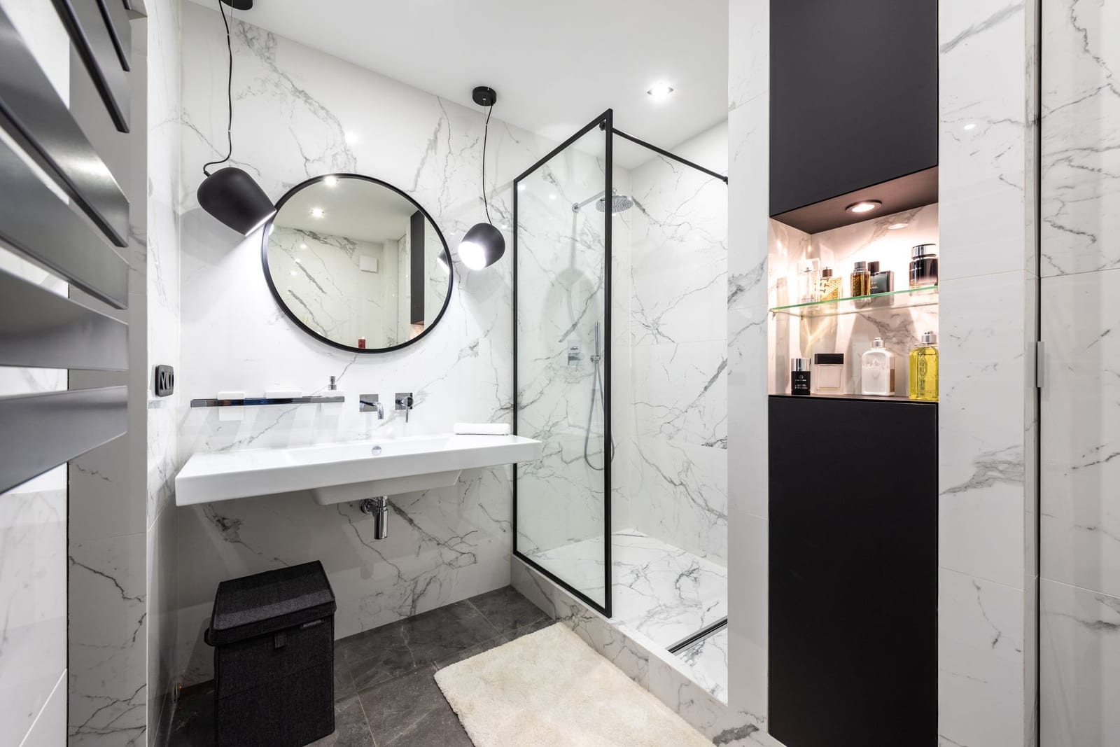 Studio Apartment Short Let in Core Area — bathroom