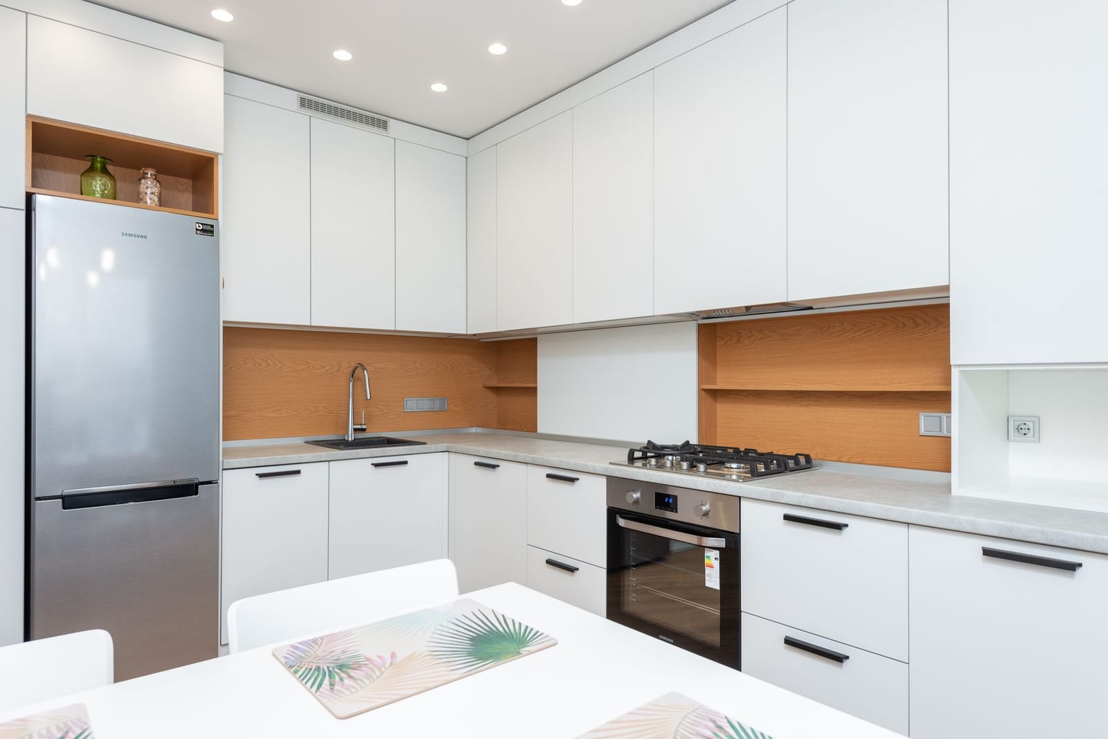 4-Bedroom Apartment to Let in GRA Onitsha — kitchen