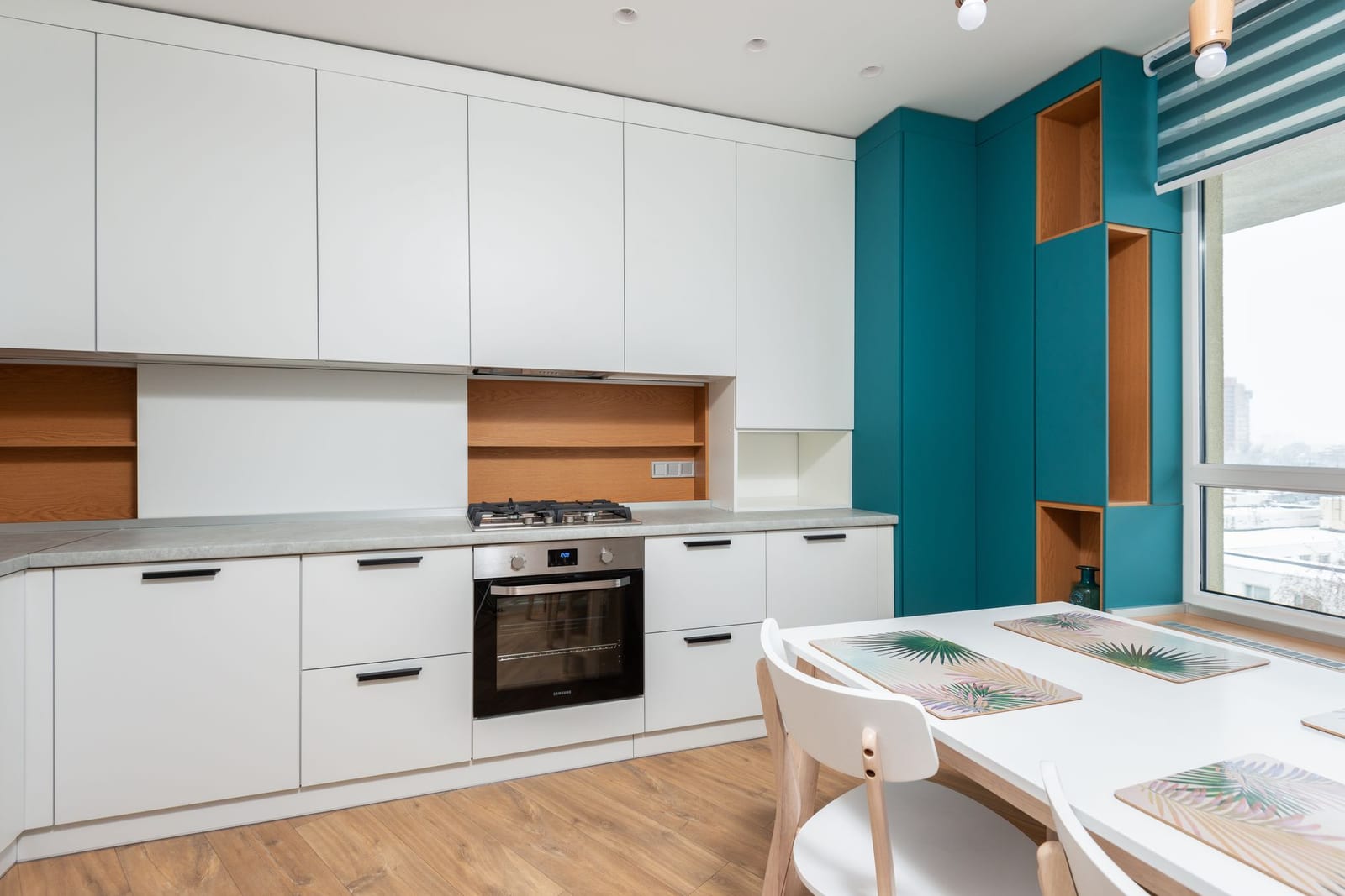 3-Bedroom Apartment to Let in Ekenwan Road — kitchen