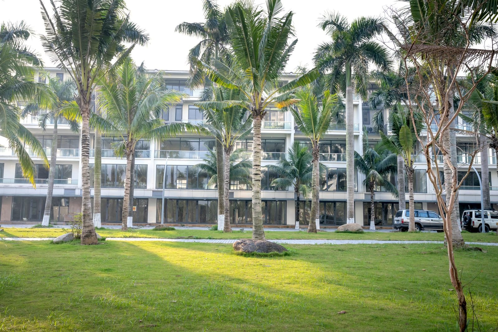 3-Bedroom Apartment to Let in Ekenwan Road — building exterior