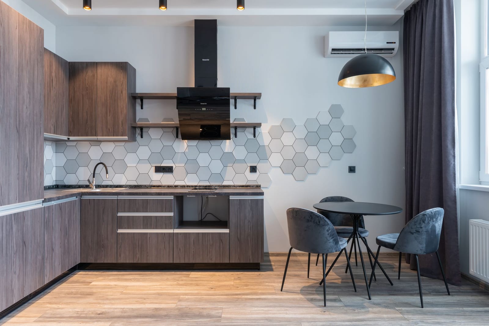 3-Bedroom Apartment in Wuse 2, Abuja — kitchen